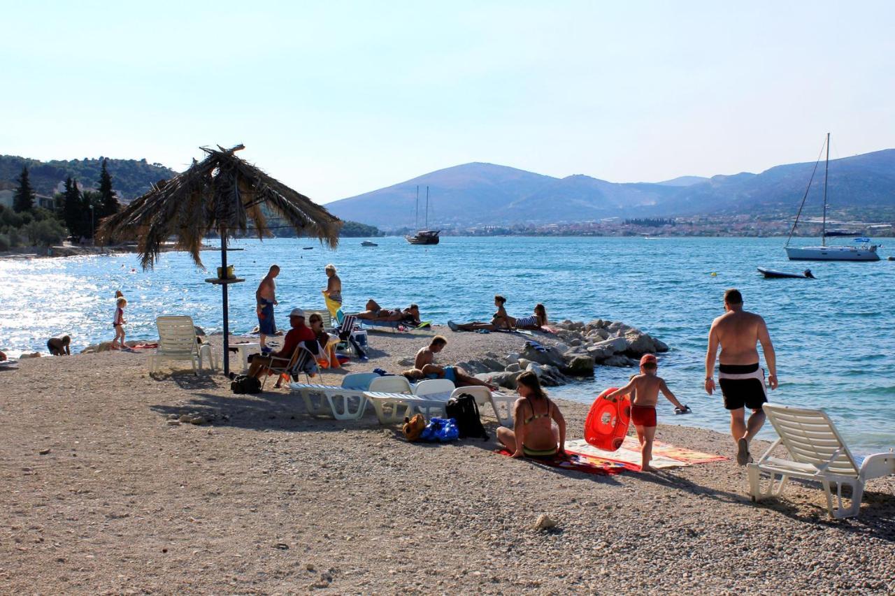 Apartments With A Parking Space Arbanija, Ciovo - 5228 Trogir Exterior photo