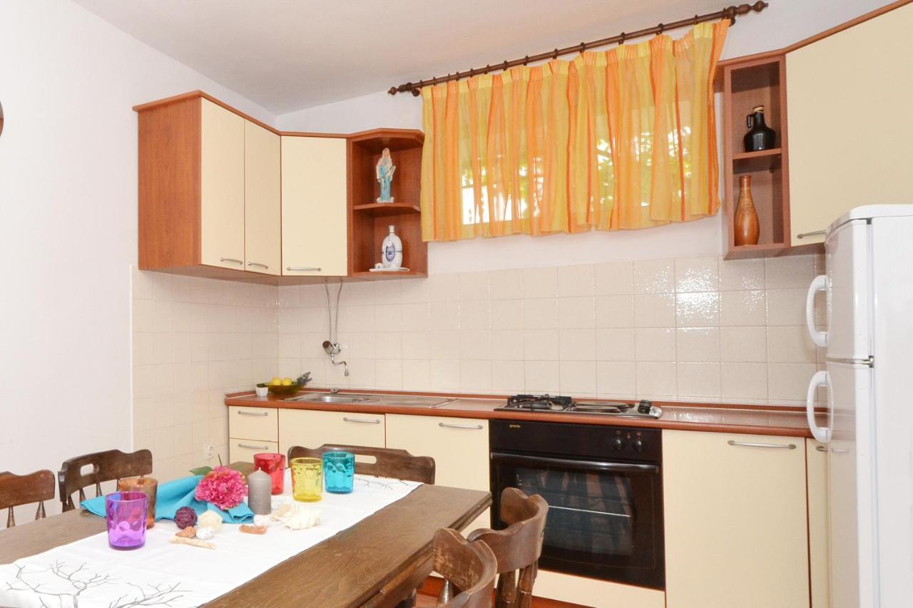 Apartments With A Parking Space Arbanija, Ciovo - 5228 Trogir Exterior photo