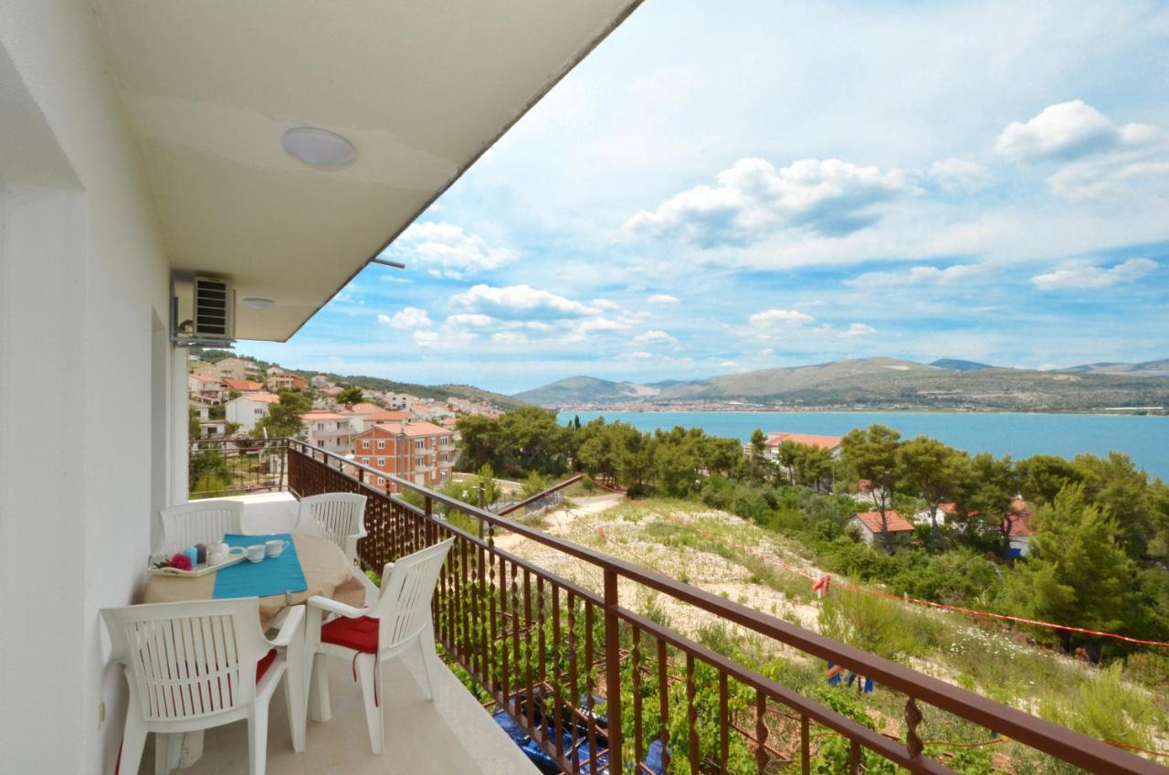 Apartments With A Parking Space Arbanija, Ciovo - 5228 Trogir Exterior photo