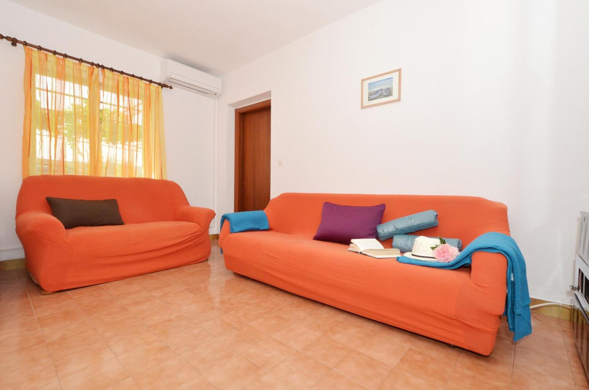 Apartments With A Parking Space Arbanija, Ciovo - 5228 Trogir Room photo