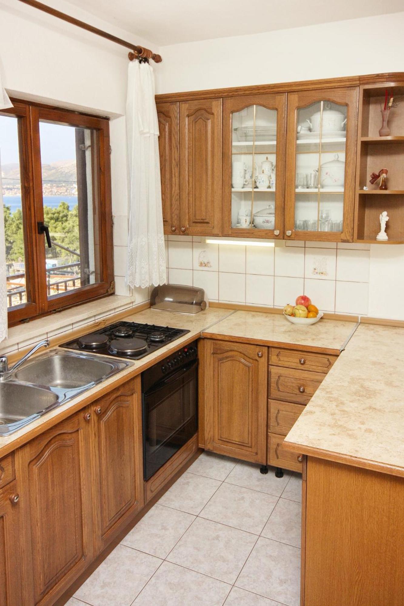 Apartments With A Parking Space Arbanija, Ciovo - 5228 Trogir Room photo